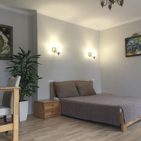 Apartment Kvitka Leopoli Esterno foto